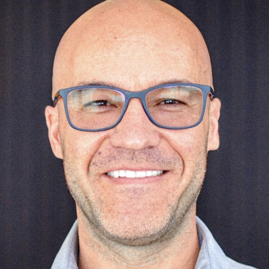 David Pineda Déom